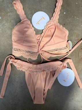 Tacoola penelope ruffle bottom and lotus bikini